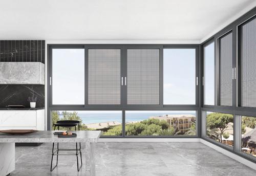 三轨带纱推拉窗